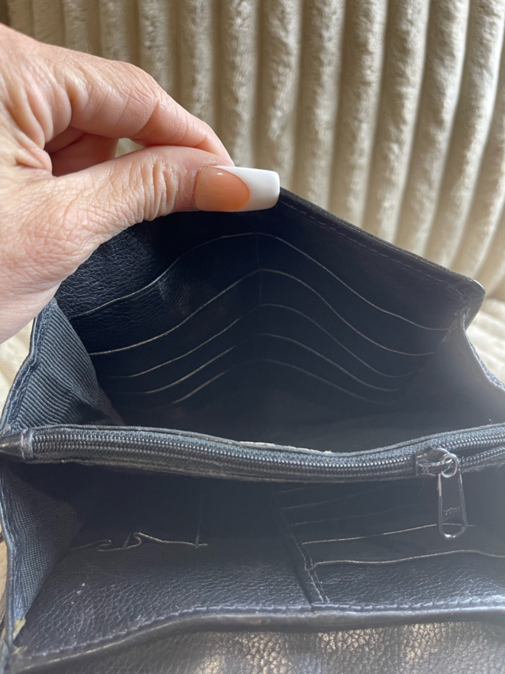 Tusk Black Leather Crossbody Bag Adjustable Strap Purse - Picture 8 of 10